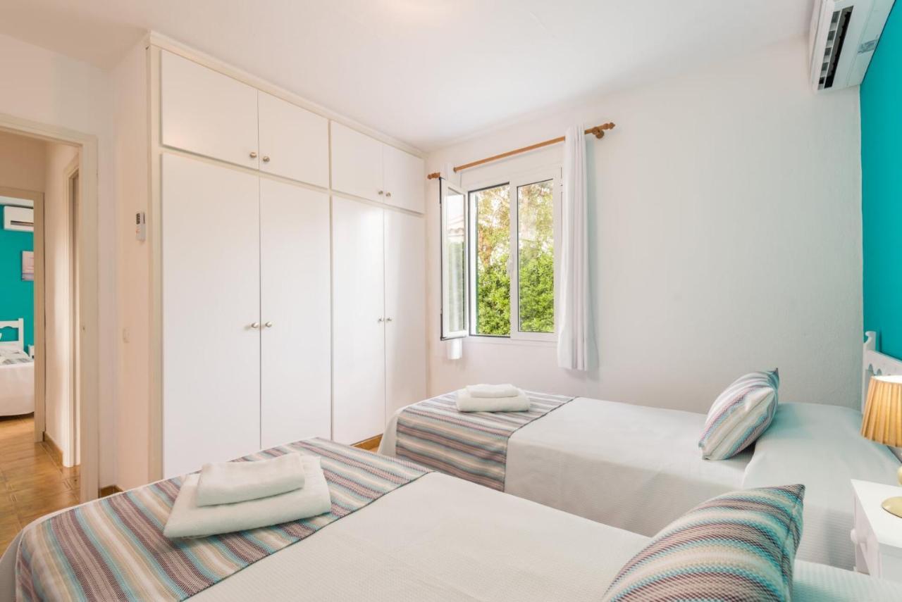 Villas Isi & Ana Mestral Cala'N Blanes  Buitenkant foto